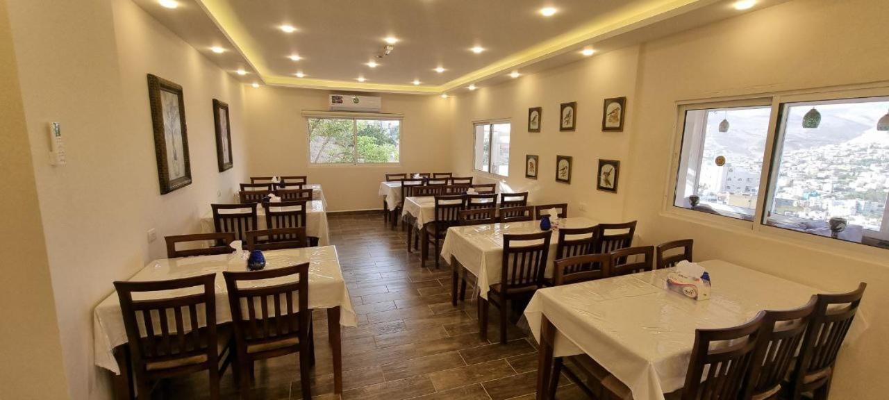 Beit Alshabaan Inn Wadi Musa Exteriör bild