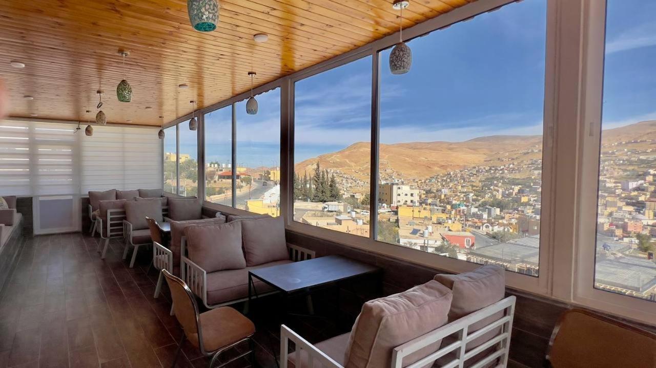 Beit Alshabaan Inn Wadi Musa Exteriör bild