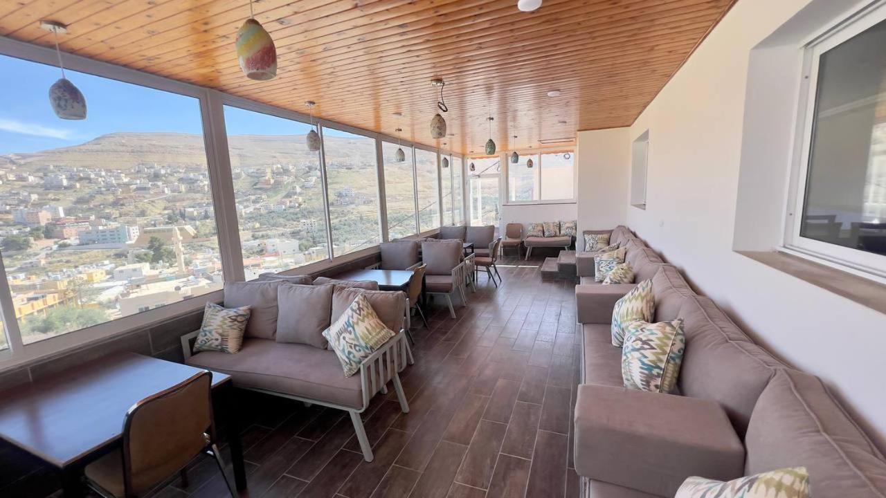 Beit Alshabaan Inn Wadi Musa Exteriör bild